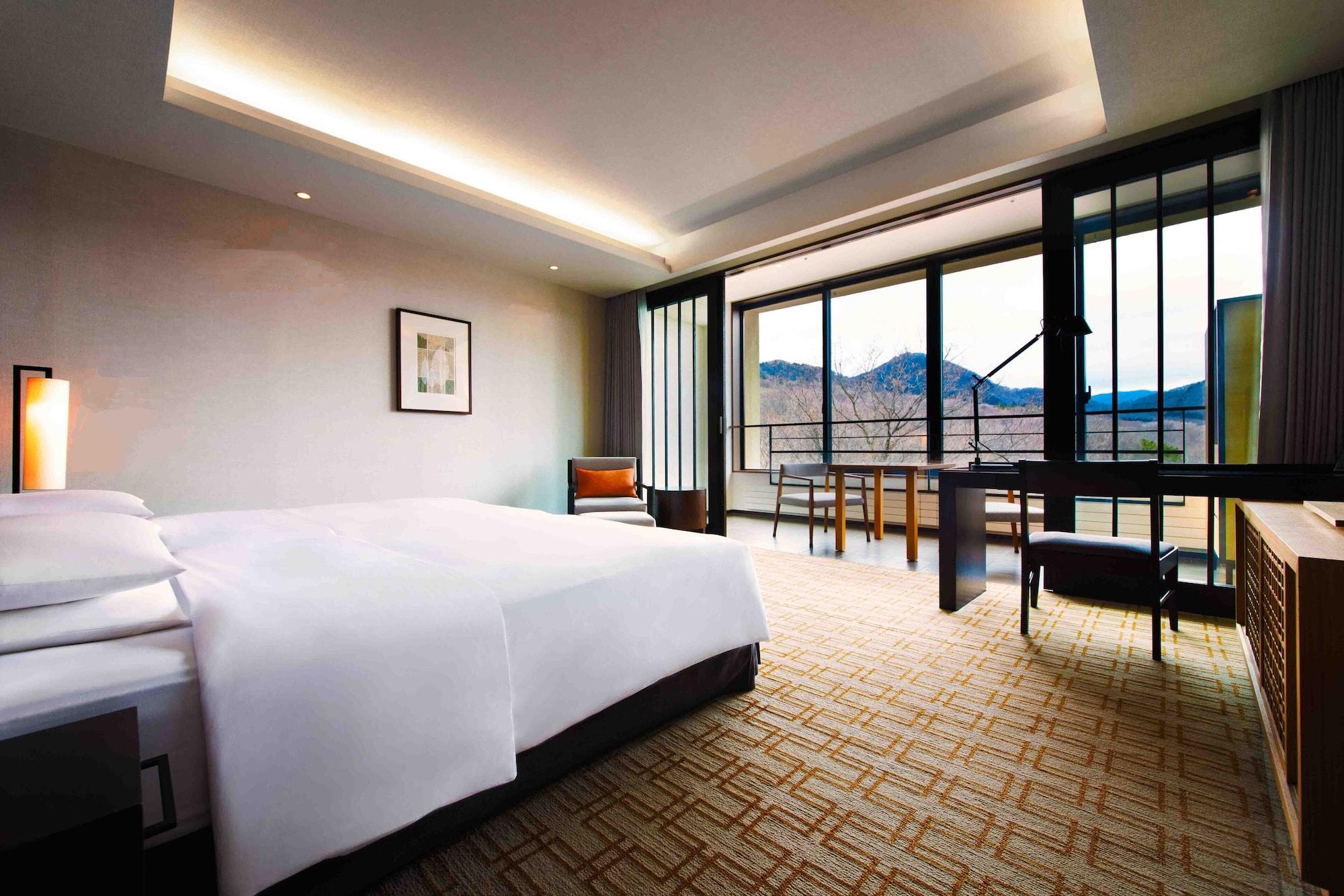 Hyatt Regency And Hotel 4*