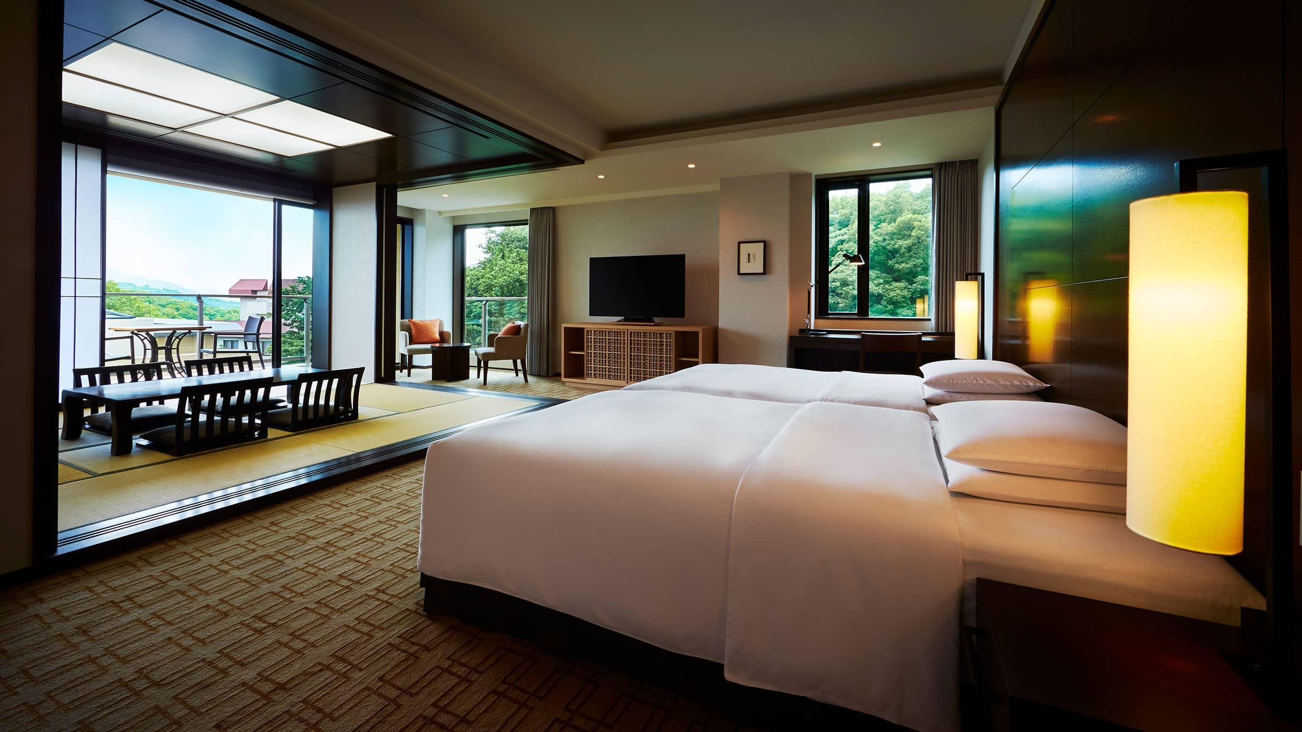 Hyatt Regency And Hotel 4*