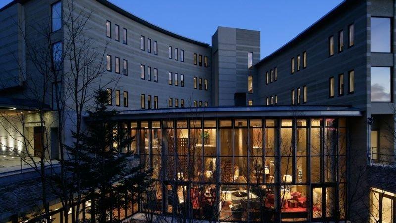 Hyatt Regency And Hotel 4*